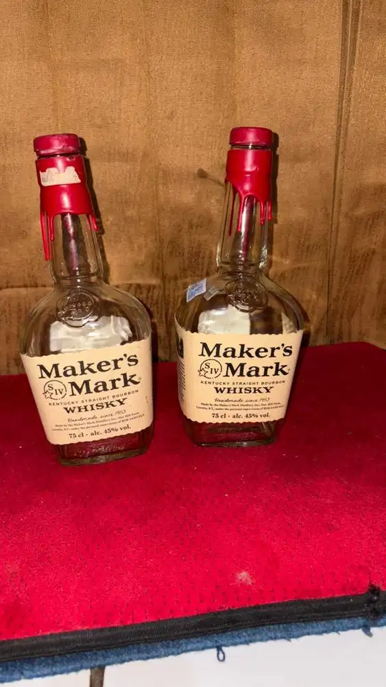 Botol bekas minuman untuk pajangan/koleksi unik