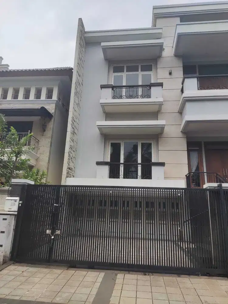 Di Jual Puri Nusa Dua Ancol Jakarta Utara