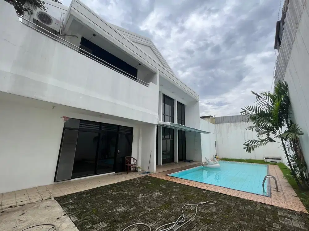 RUMAH LAYOUT PLONG MAMPANG JAKARTA SELATAN ADA POOL