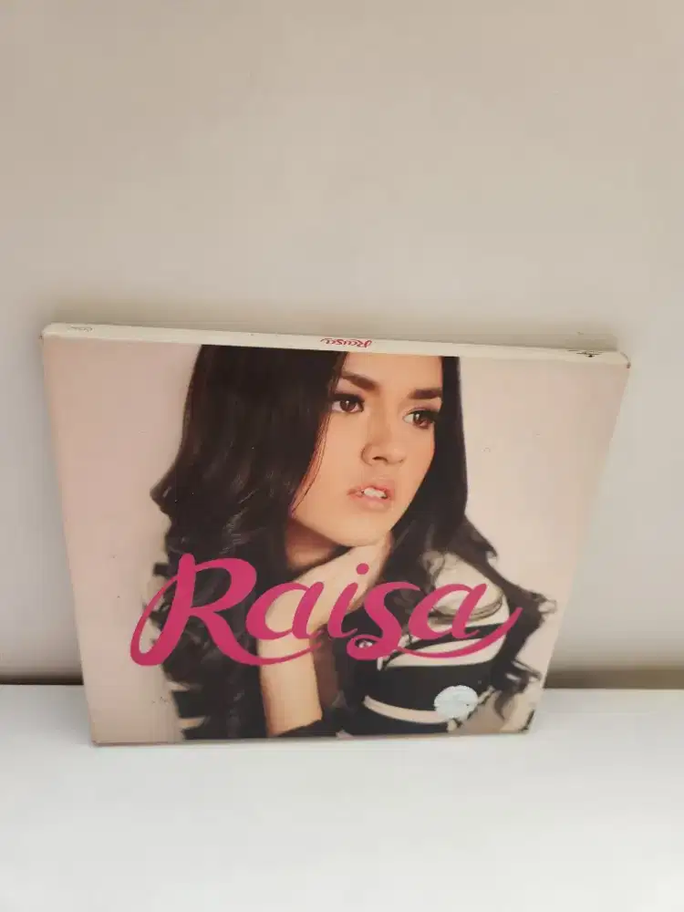 CD Raisa - Self Titled