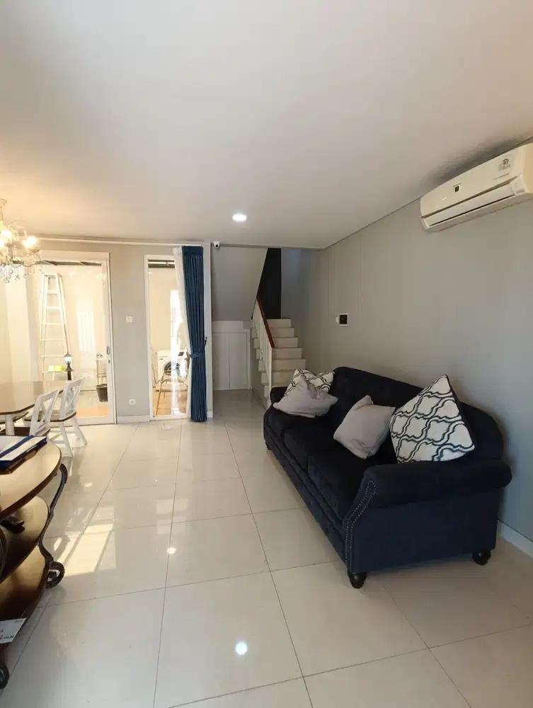 Disewakan furnish rumah grand pakuwon, Surabaya barat