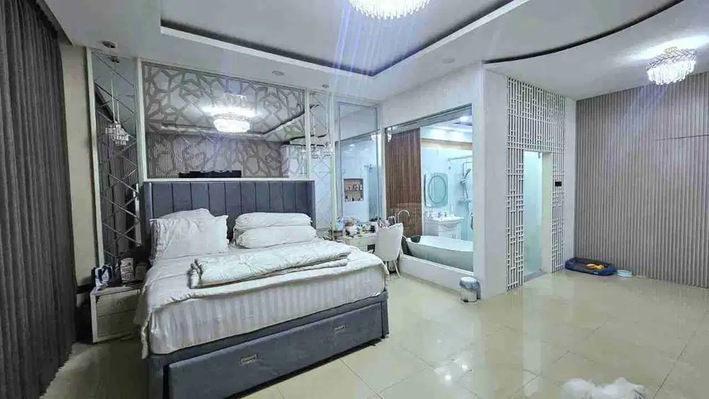 Dijual Rumah 3 lantai Cluster terdepan strategis, aman Pakuwon City