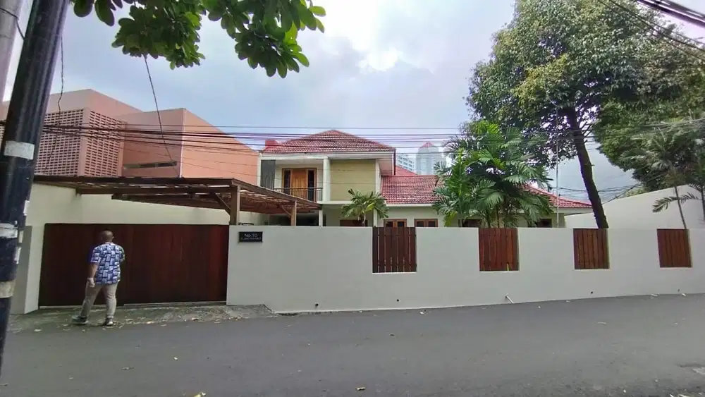 Dijual Rumah Cocok untuk kost2an di Menteng Dalam, Jaksel