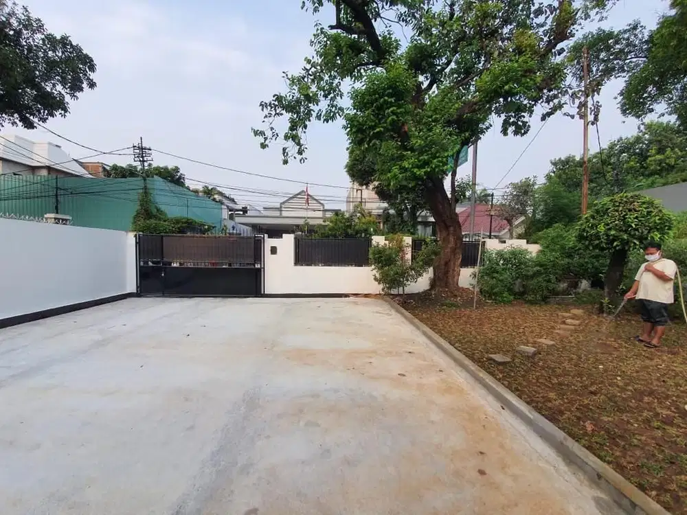 Rumah Menteng, Kawasan Premium, Cocok Untuk Office