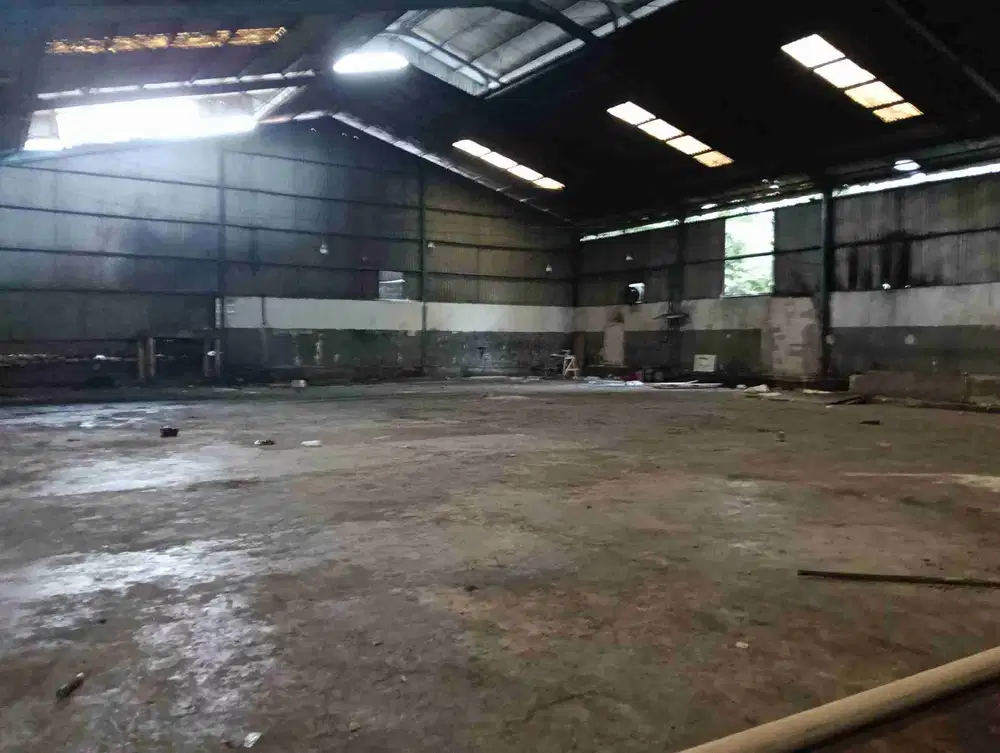 Gudang EX pabrik plastik di peusar cikupa tangerang