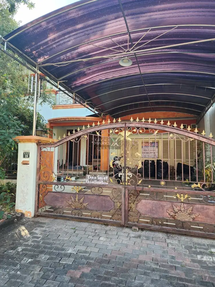 Disewakan rumah di pakuwon indah cluster Villa bukit indah, Surabaya