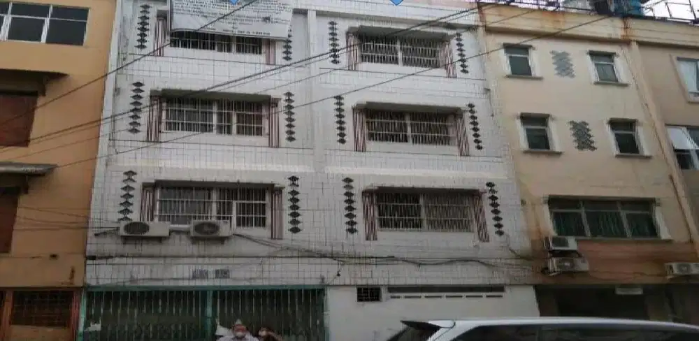 Ruko murah 2 unit 4 lantai di Tubagus Angke, Jakbar