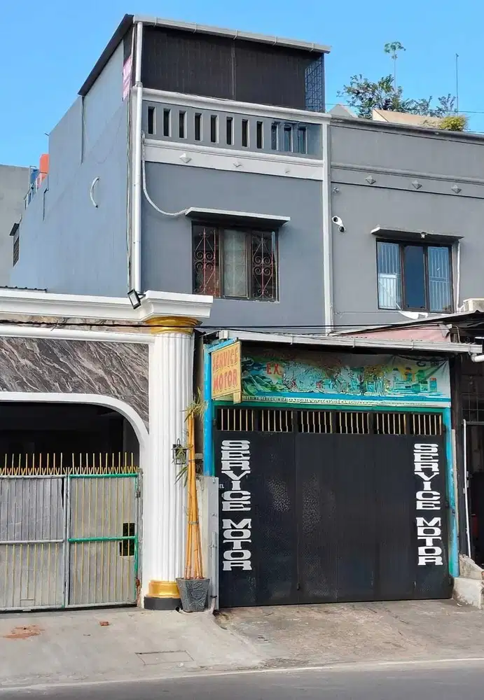 Disewakan Ruko 3 lantai Pinggir jalan Area cengkareng Jakbar