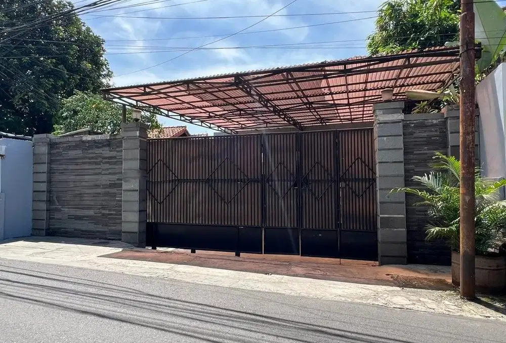 DIJUAL RUMAH AREA PONDOK LABU SAMPING JALAN COCOK UNTUK TINGGAL DAN USAHA