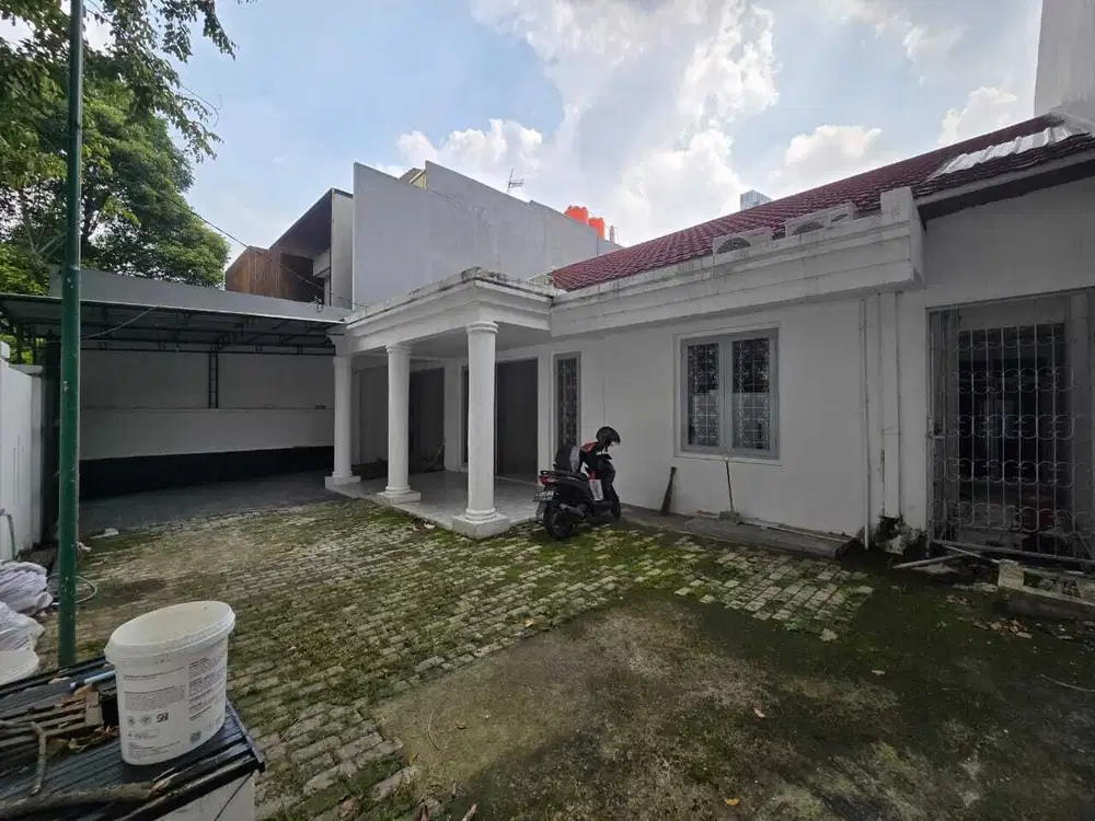 FOR RENT RUMAH SIAP HUNI DI SENOPATI KEBAYORAN BARU JAKARTA SELATAN