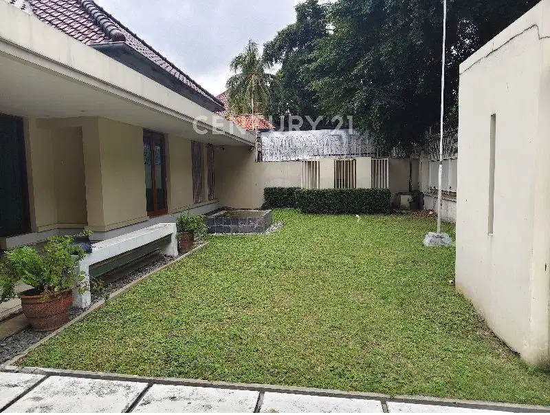 Rumah Elegan Terawat Lokasi Strategis Di Menteng