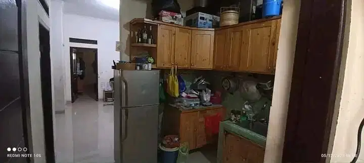 Jual rumah seken kapling , perlu dicat ulang di jakarta selatan