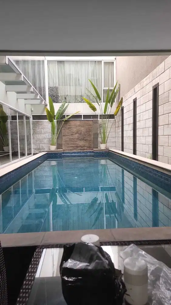 DIJUAL RUMAH (Semi Furnished)DI JL. LOMBOK MENTENG JAKARTA PUSAT