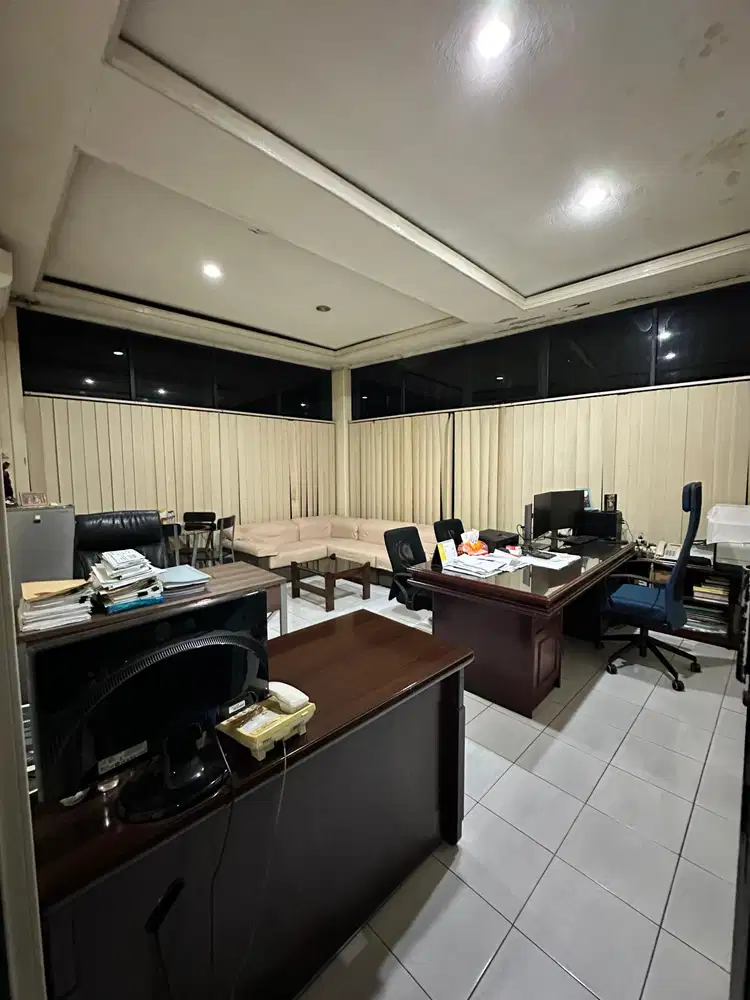 Petojo Selatan Jakarta Pusat Lokasi bagus 3 Lantai