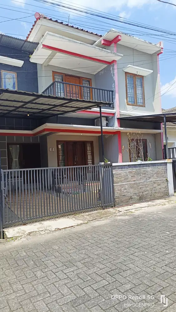 Rumah tingkat perum Bumi Arca Indah ( BAI) dekat GOR, kampus Unsoed Purwokerto