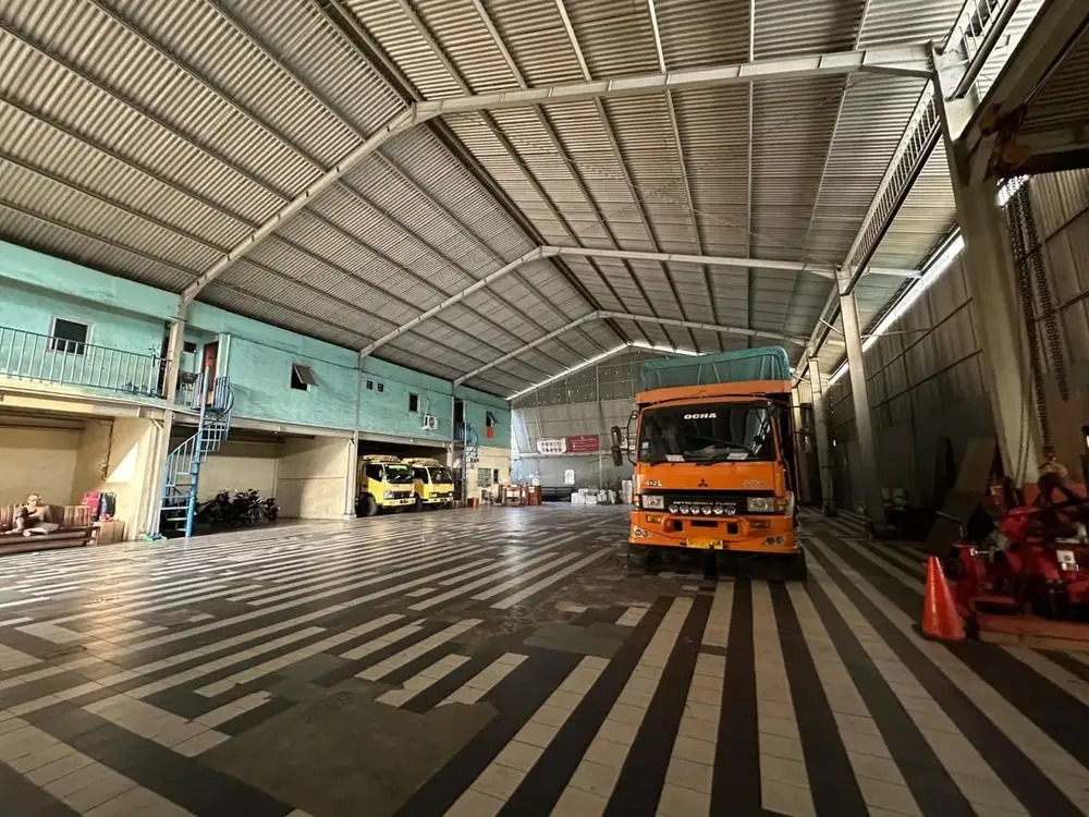 DIJUAL GUDANG EX EKSPEDISI DEKET TOL - SLIPI JAKARTA BARAT