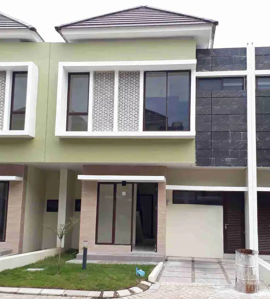 Dijual Rumah 2 lt di Water Front City Tjg Bunga Makassar