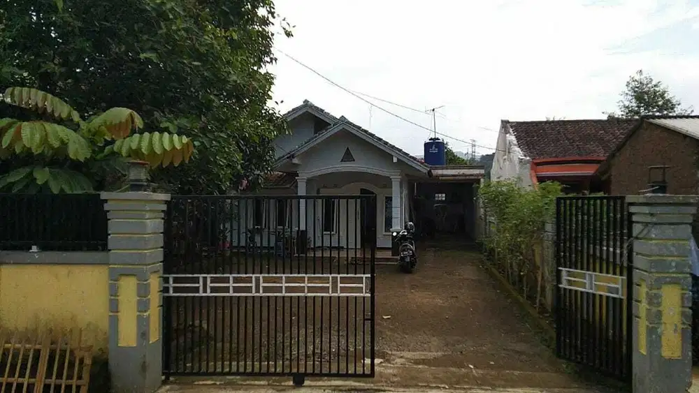 Rumah Hunian, Dekat Pusat Kota Cianjur