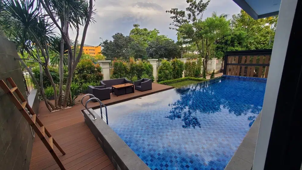 Rumah Mewah Pantai Indah Kapuk PIK Hoek Furnished 16.5x18