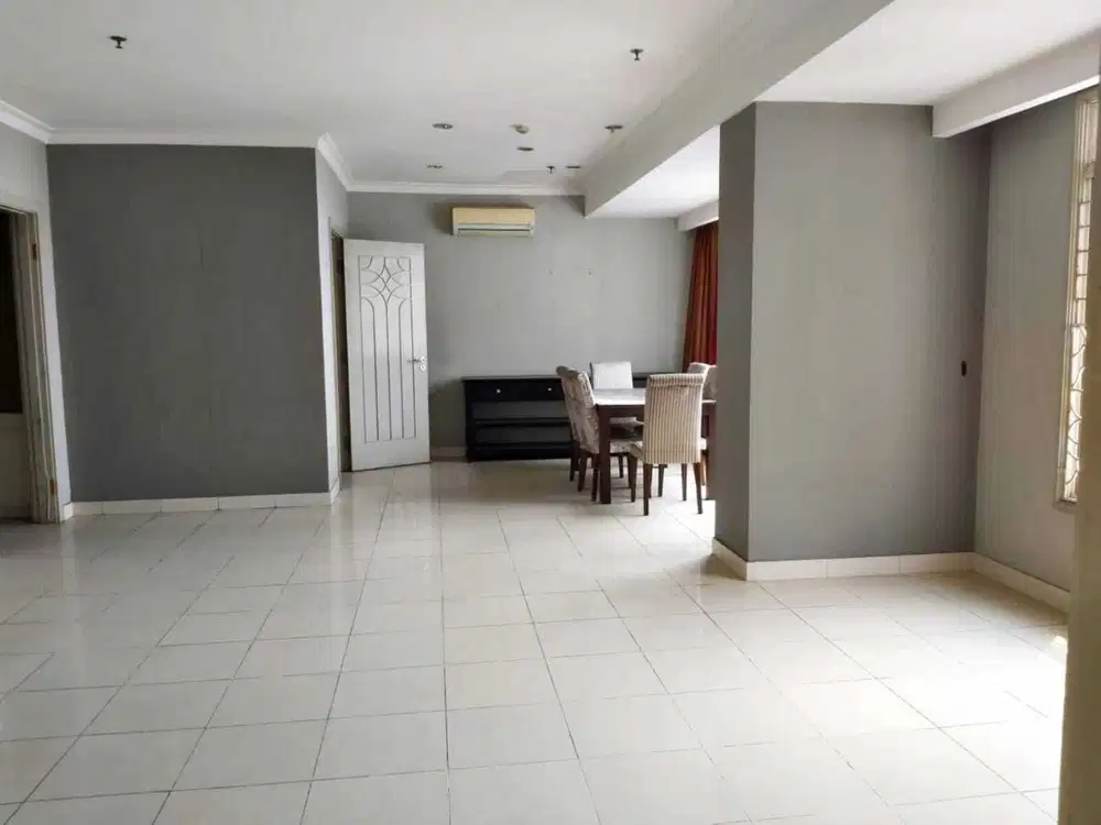 APARTEMEN PANTAI MUTIARA JAKARTA UTARA LANTAI 28 5BR