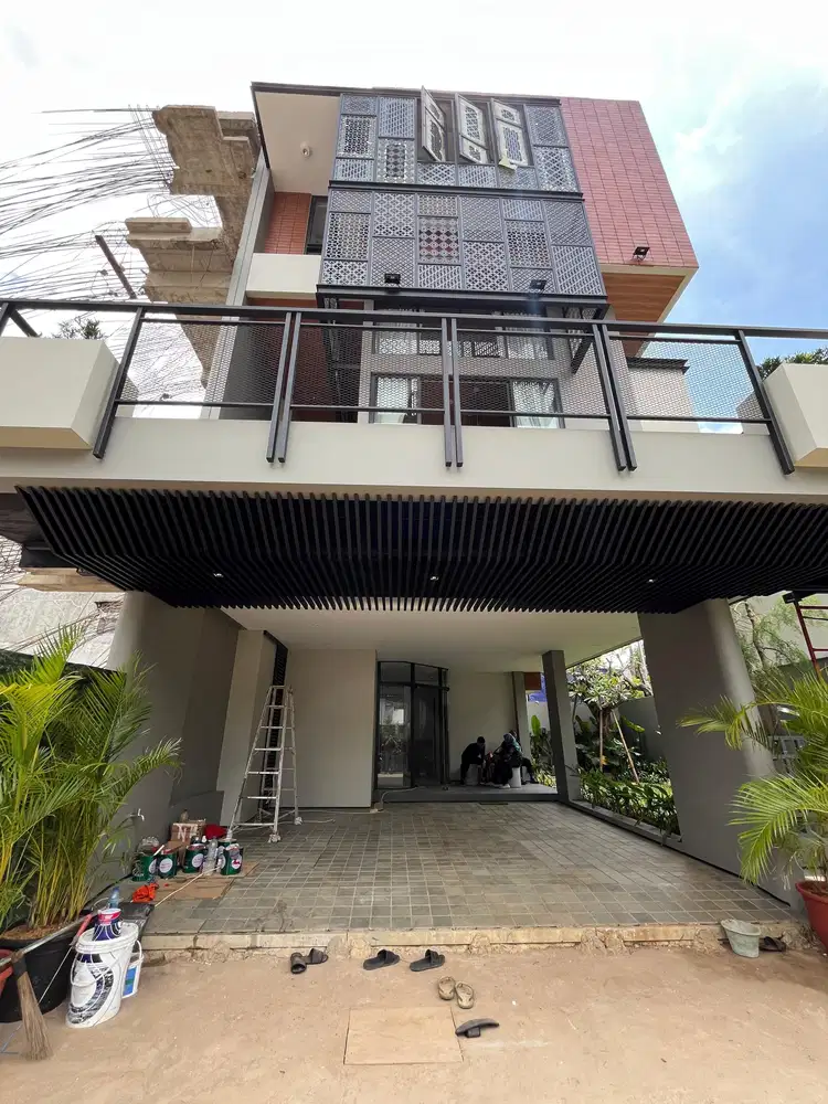 Rumah baru ada lift area senopati wijaya kebayoran baru jaksel