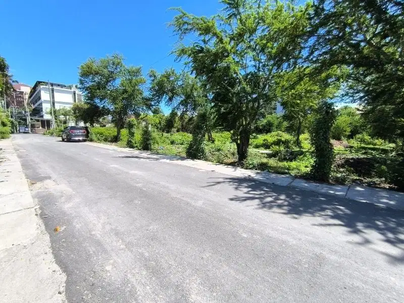 Tanah Sewa  dikawasan Komersial Seminyak, Bali