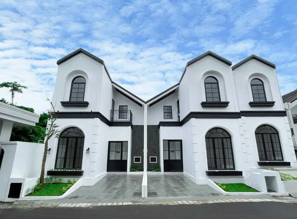 RUMAH STRATEGIS MURAH PUSAT KOTA BOGOR VIEW GUNUNG DEKAT TOL & STASIUN