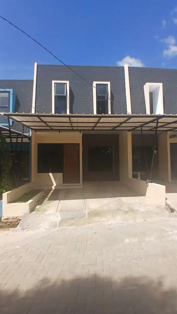 Dp 0 Rumah Siap Huni  2 Lantai Deket Jakarta Selatan
