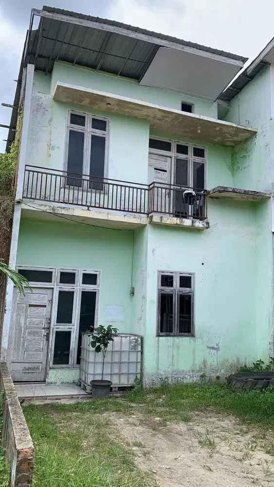 Dijual rumah dalam kondisi bekas