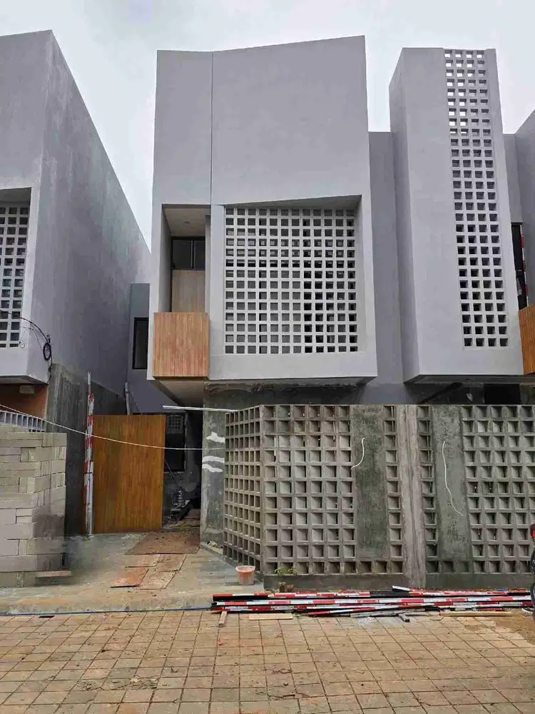 Rumah Baru Dalam Cluster Mini di Pondok Kelapa Jakarta Timur