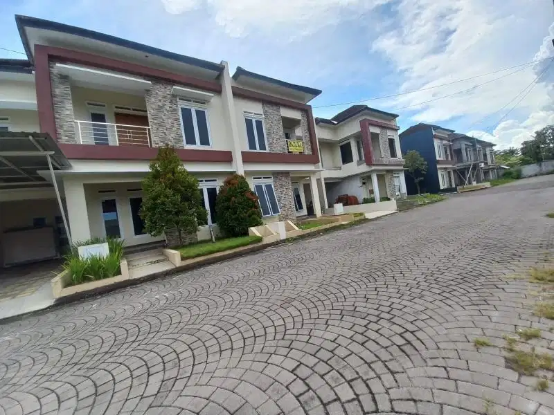 Rumah Mewah Di Pastika Residence 2 Palagan