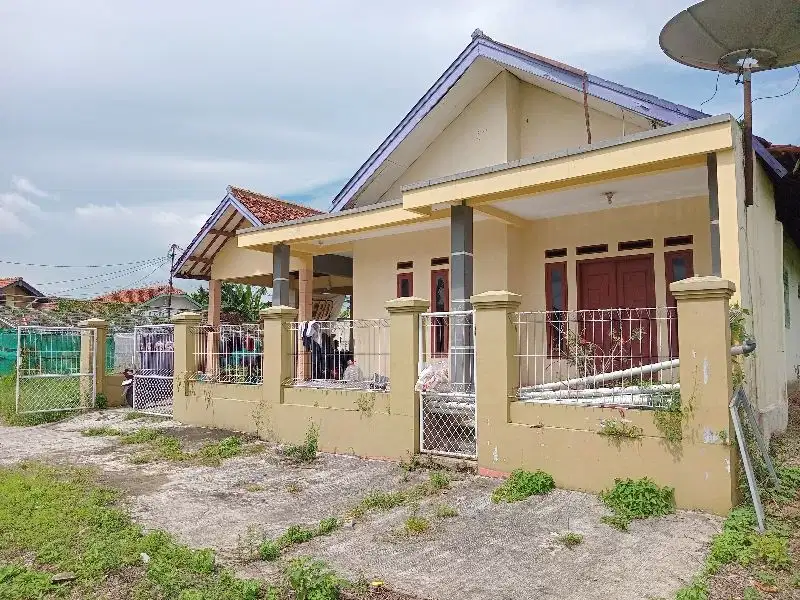 rumah deket pintu tol dan kolam renang aqualand