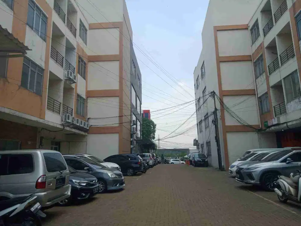 RUKO SIAP PAKAI COCOK BUAT KANTOR LOKASI STRATEGIS DI RC VETERAN BINTARO