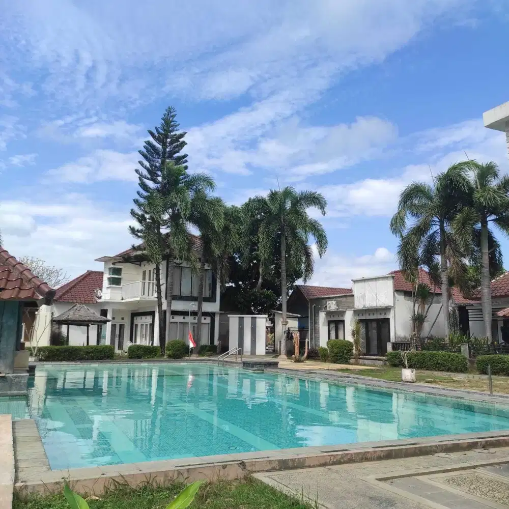 Rumah lantai 2 di kompleks Meninting Regency