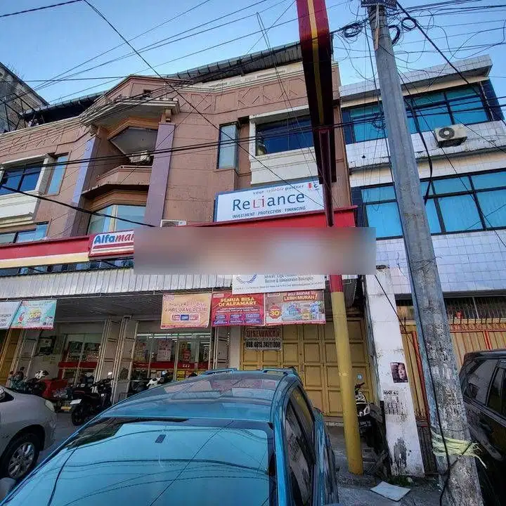 Ruko untuk kantor di tengah kota