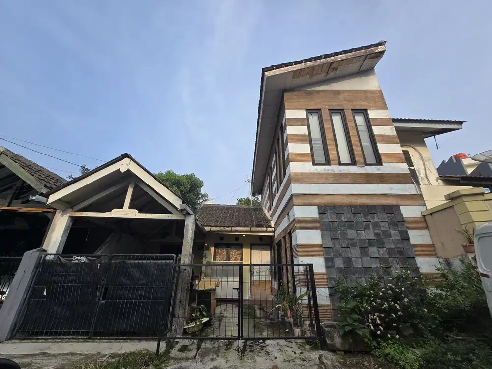 Rumah strategis depan Masjid, dekat pasar modern BSD