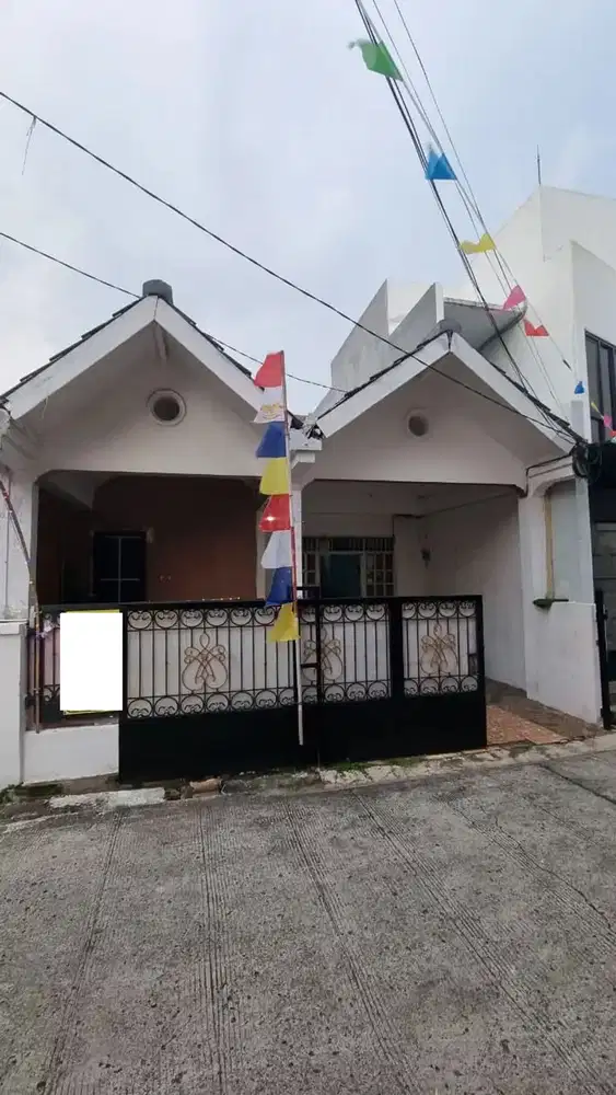 Rumah Strategis 10 Menit ke Gerbang Tol Cibubur 2 Dibantu KPR J-37308