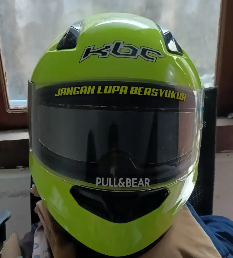Helm KBC Size L