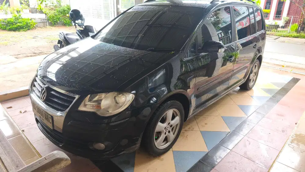 Volkswagen Touran 2009 Bensin