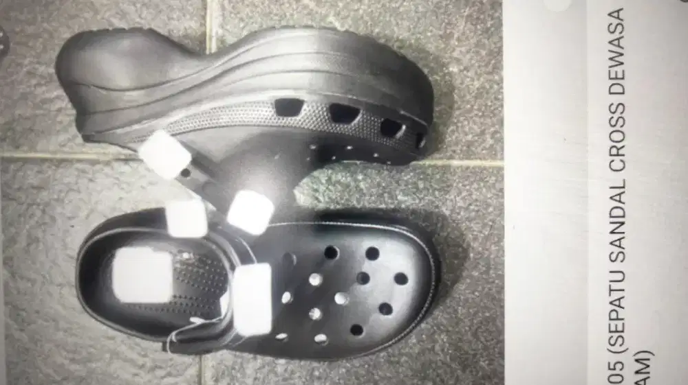 Sepatu Sandal CROCs Black Dewasa *0ri*