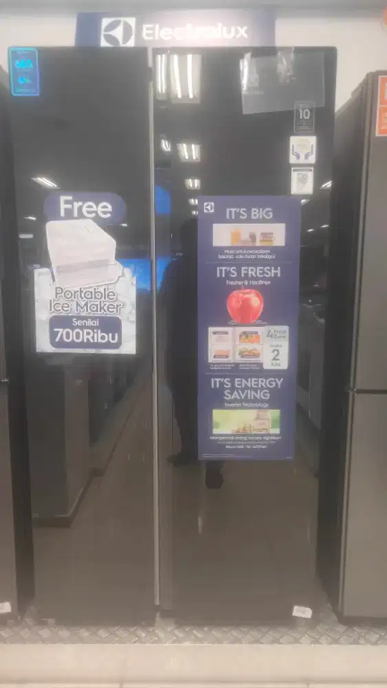 Kulkas SBS Electrolux