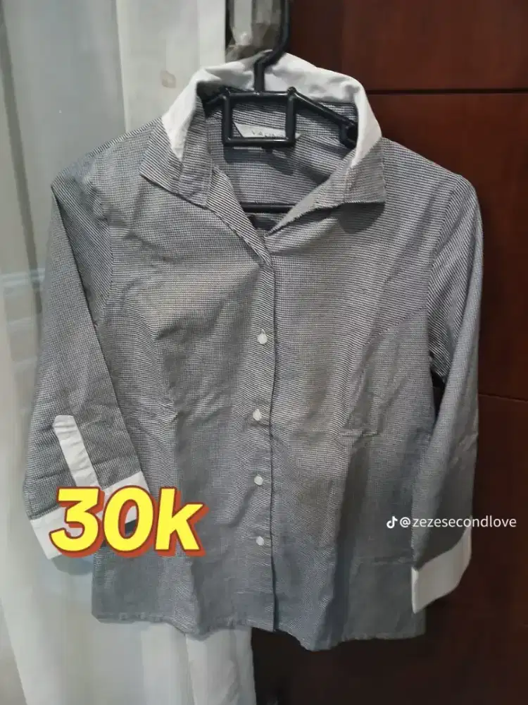 baju kemeja atasan