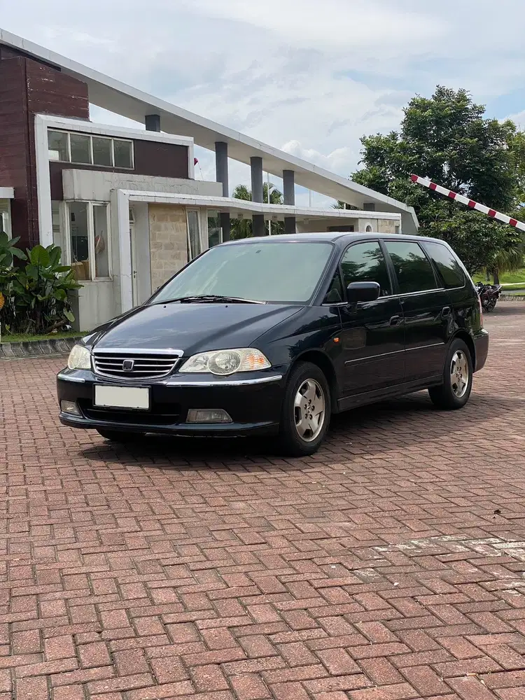 Honda Odyssey RA6 2001 M/T
