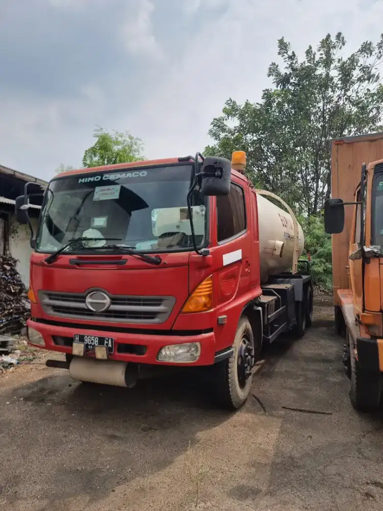 Hino FL 235 JN th 2011