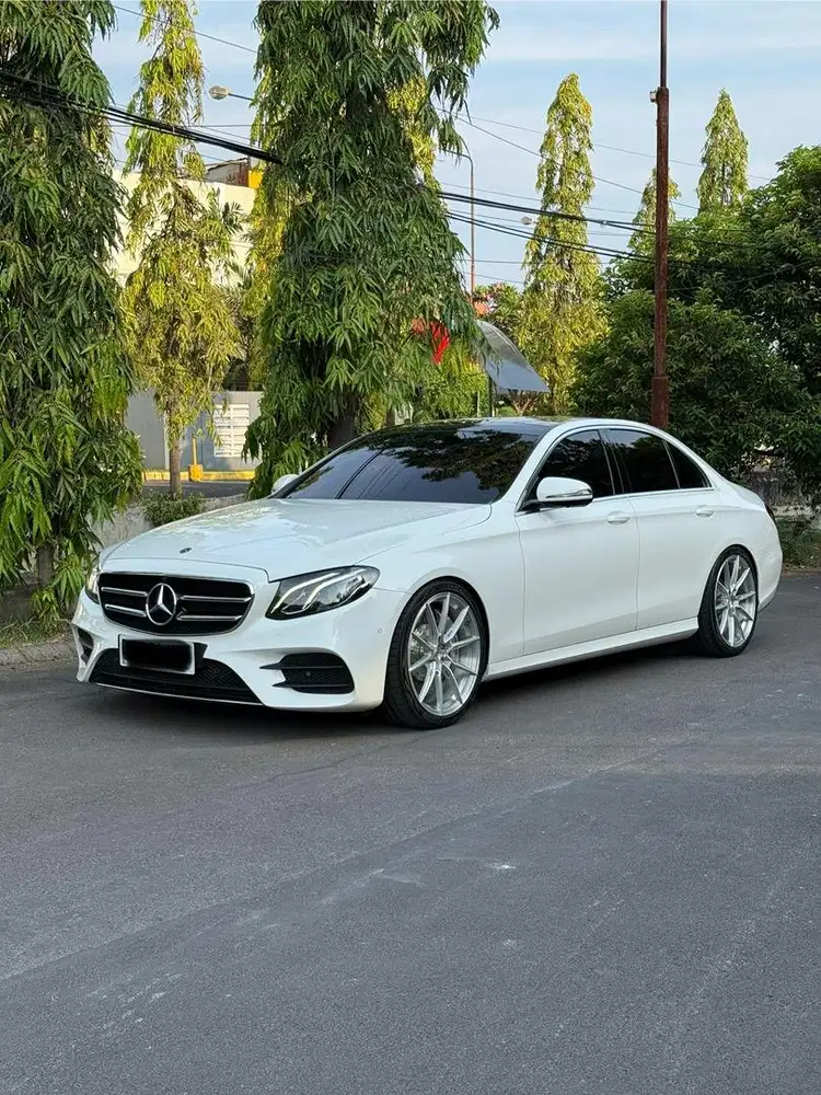 Mercedes Benz E300 AMG Line