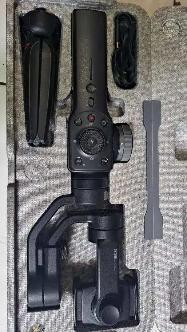 GIMBAL ZHIYUN SMOOTH 4