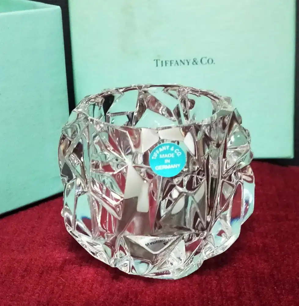 Tempat lilin kristal