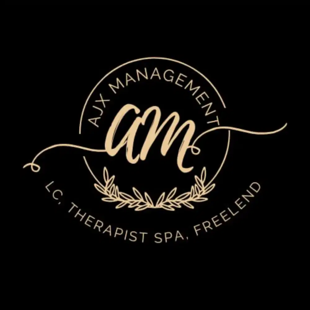 LOKER KAROKE SPA LAUNGE