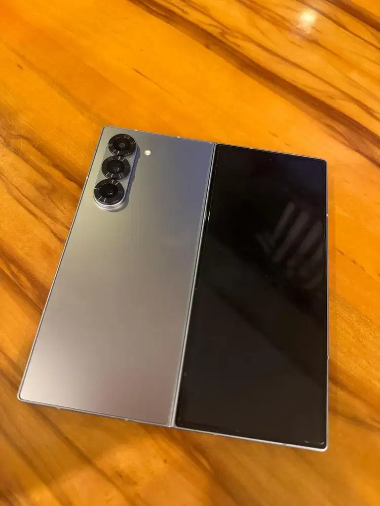 Samsung Zfold 6 (12/1TB) + Spen Like New