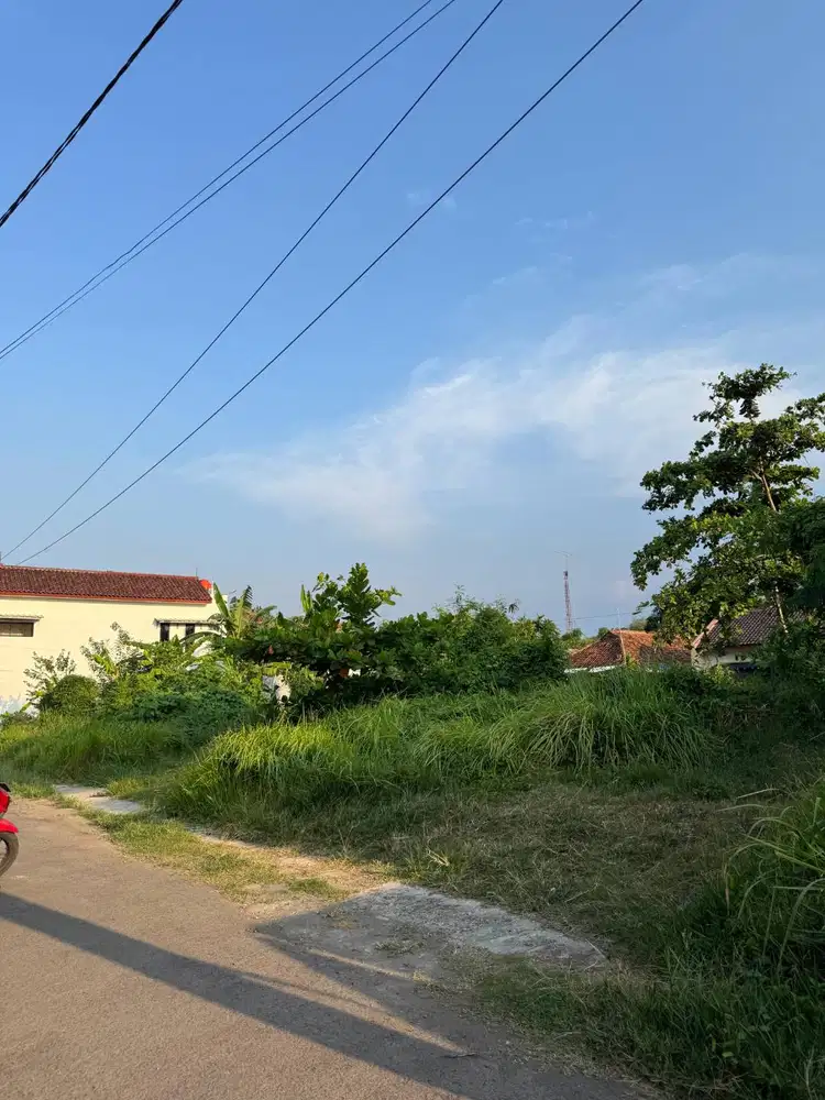 DIJUAL TANAH TANPA PERANTARA LT : +/- 995 m2